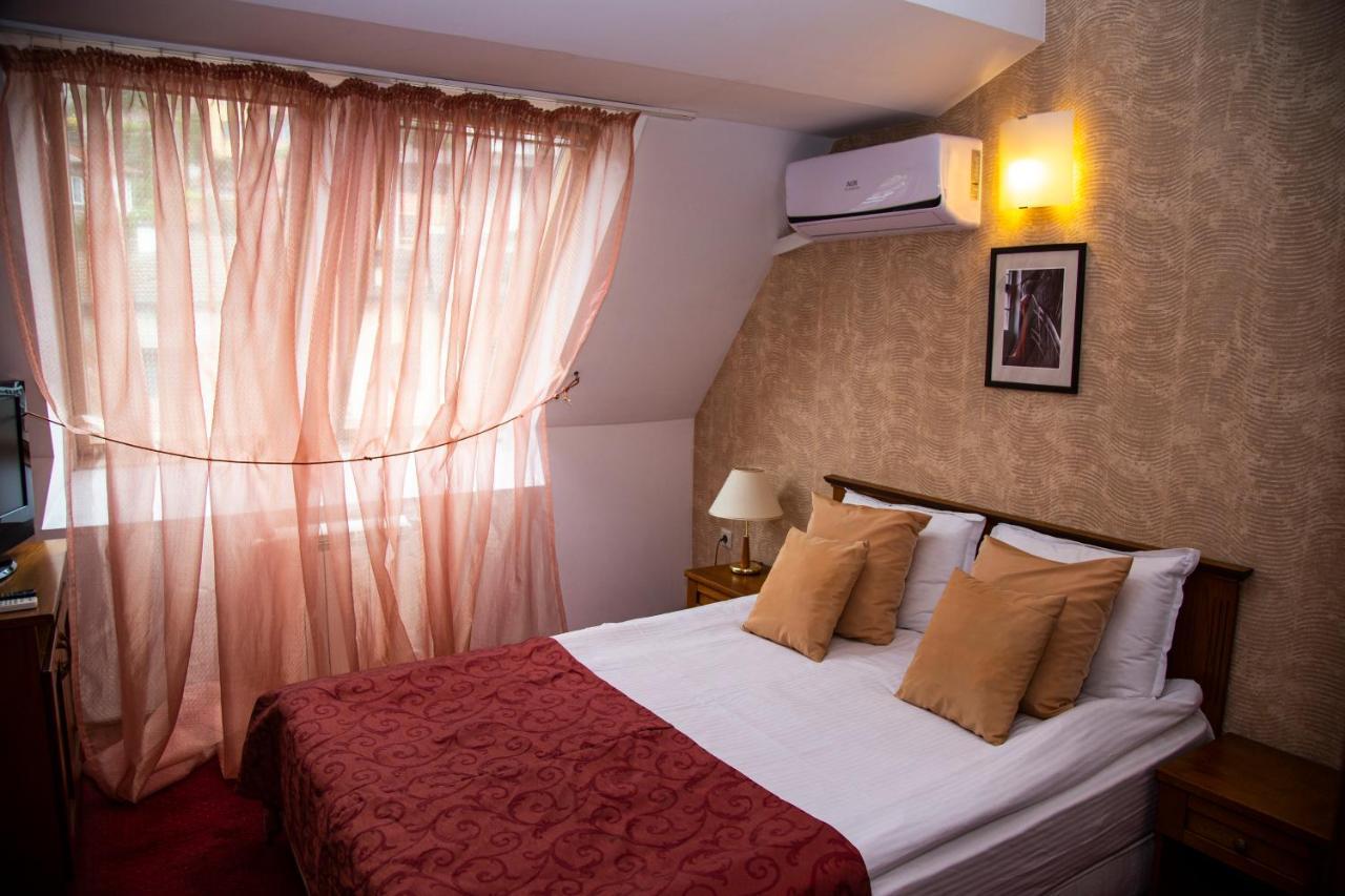 Mountain Boutique Family Hotel Devin Extérieur photo